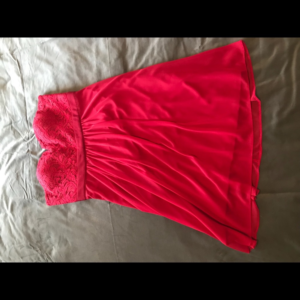 Red lace strapless party dress